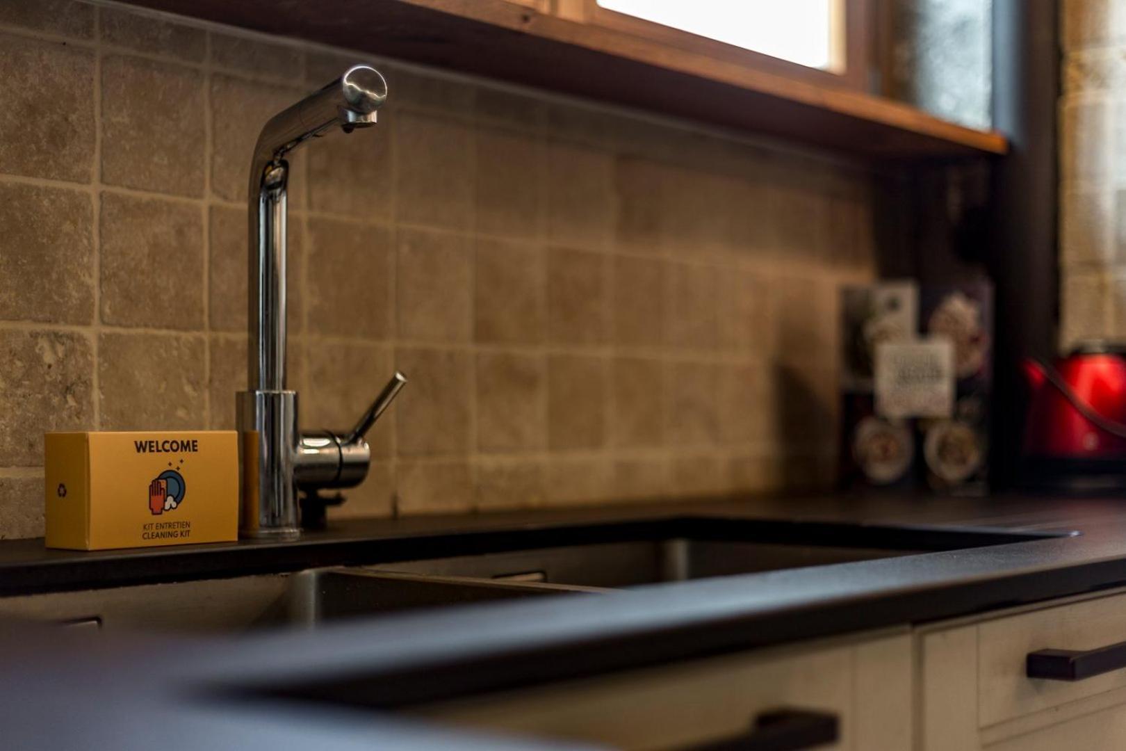 Le Duplex Des Pentes Ail Apartment Lyon Ngoại thất bức ảnh