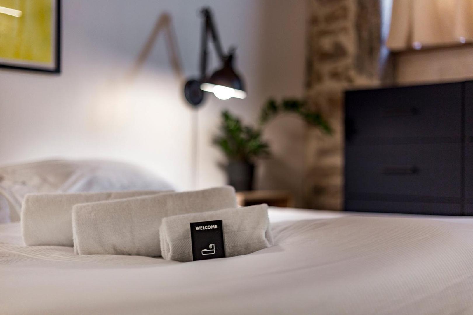 Le Duplex Des Pentes Ail Apartment Lyon Ngoại thất bức ảnh